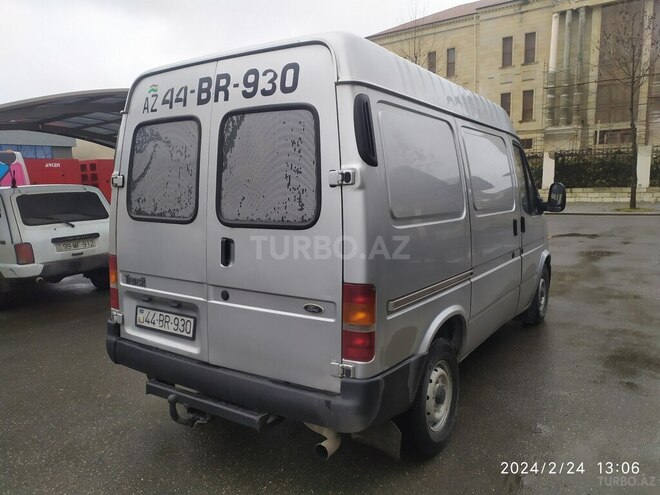 Ford Transit 2000, 396,000 km - 2.5 l - Quba