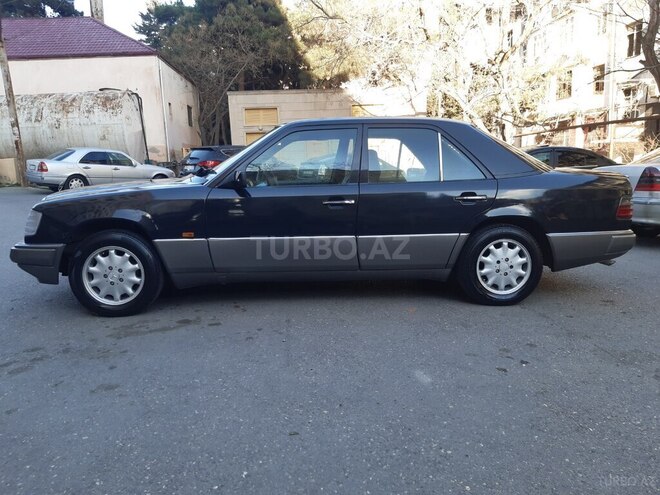 Mercedes E 200 1991, 200,000 km - 2.0 л - Bakı