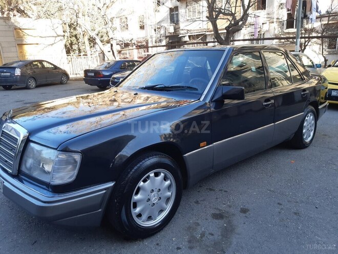 Mercedes E 200 1991, 200,000 km - 2.0 л - Bakı