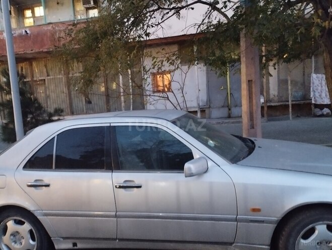 Mercedes C 250 1996, 123,896 km - 2.5 l - Bakı
