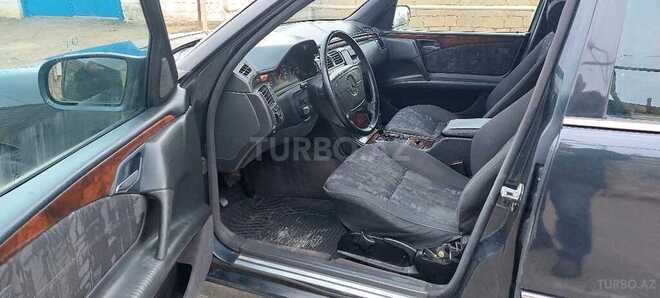 Mercedes E 230 1996, 346,000 km - 2.3 l - Sumqayıt