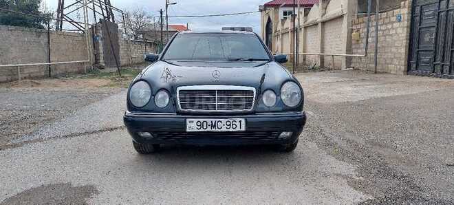 Mercedes E 230 1996, 346,000 km - 2.3 l - Sumqayıt