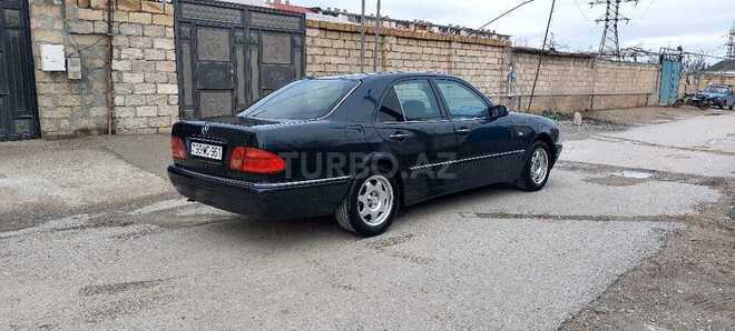 Mercedes E 230 1996, 346,000 km - 2.3 l - Sumqayıt