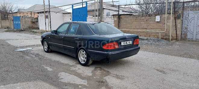 Mercedes E 230 1996, 346,000 km - 2.3 l - Sumqayıt