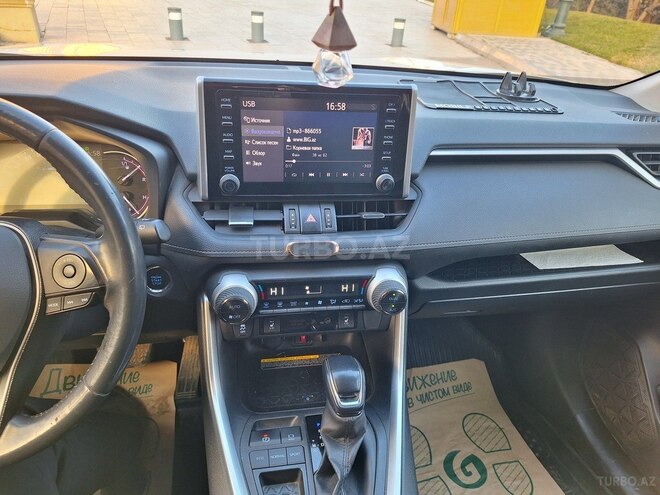 Toyota RAV4 2019, 97,000 km - 2.0 l - Bakı
