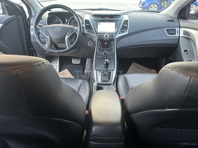 Hyundai Elantra 2015, 82,000 km - 1.6 l - Bakı