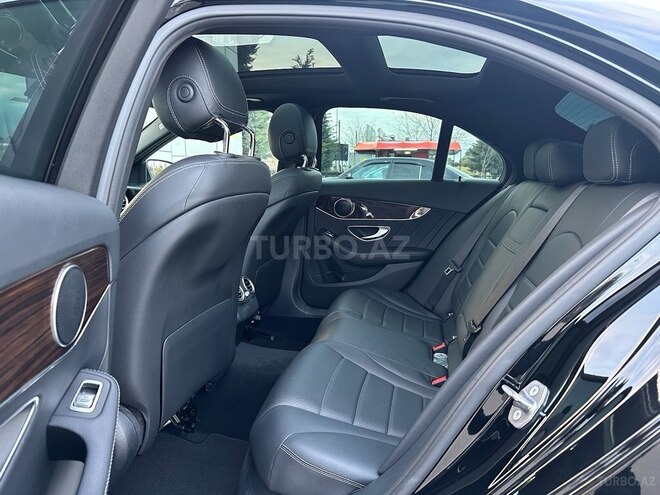 Mercedes C 300 2018, 35,000 km - 2.0 l - Bakı
