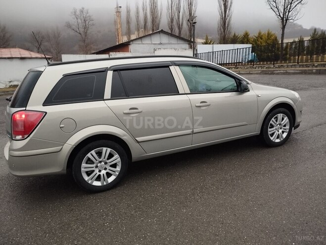 Opel Astra 2006, 306,000 km - 1.6 l - Şəki