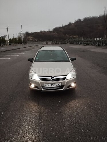 Opel Astra 2006, 306,000 km - 1.6 l - Şəki
