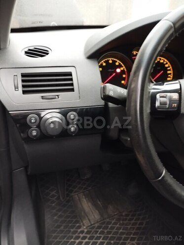 Opel Astra 2006, 306,000 km - 1.6 l - Şəki