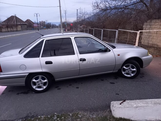 Daewoo Nexia 2008, 346,500 km - 1.5 л - Qax