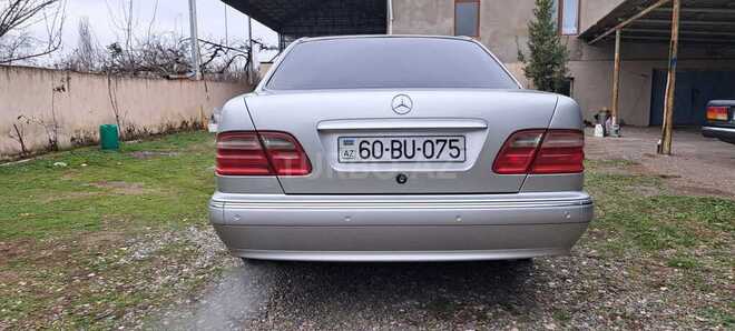 Mercedes E 240 1999, 252,000 km - 2.4 l - Ağstafa