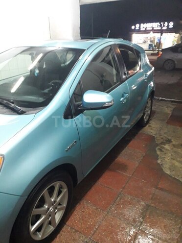 Toyota Prius C 2013, 168,000 km - 1.5 l - Bakı