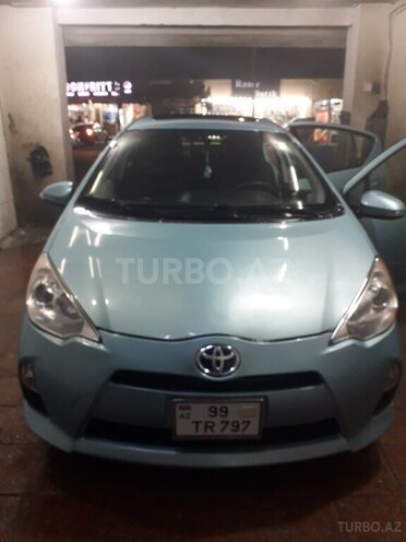 Toyota Prius C 2013, 168,000 km - 1.5 l - Bakı