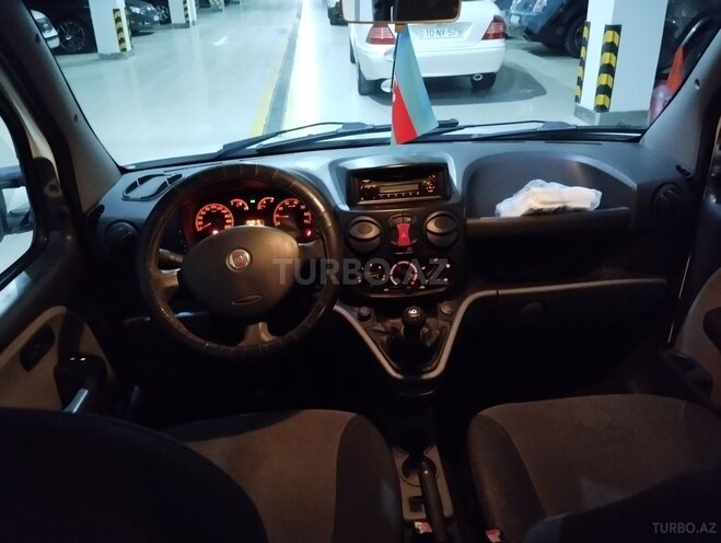 Fiat Doblo 2010, 260,000 km - 1.4 l - Bakı