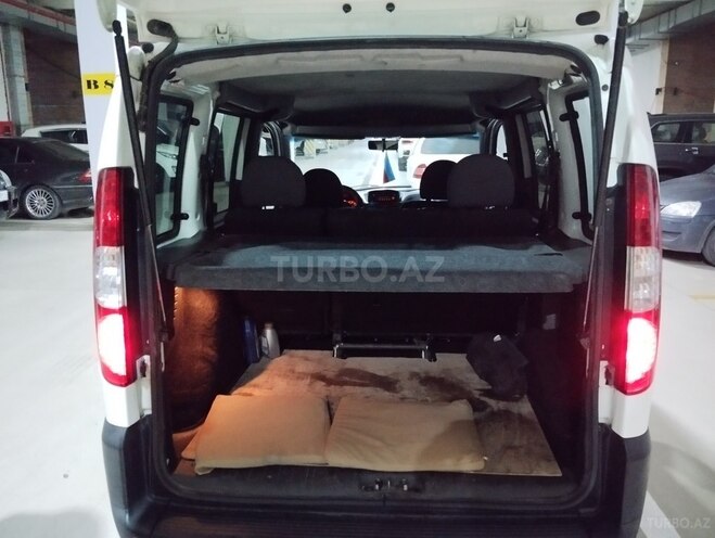 Fiat Doblo 2010, 260,000 km - 1.4 l - Bakı