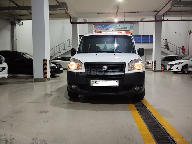 Fiat Doblo 2010, 260,000 km - 1.4 l - Bakı