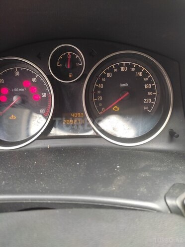 Opel Astra 2006, 220,000 km - 1.3 л - Bakı