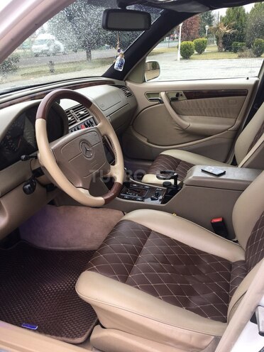 Mercedes C 230 2000, 400,000 km - 2.3 l - Ağdam