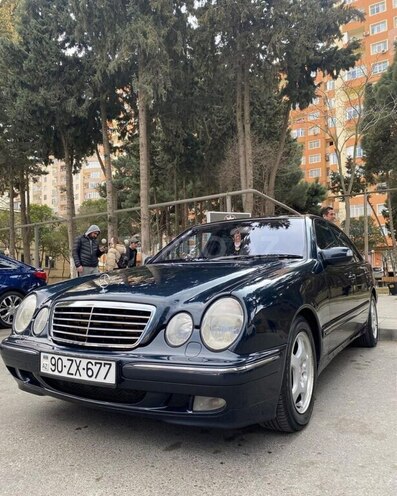 Mercedes E 270 2001, 400,446 km - 2.7 l - Qəbələ