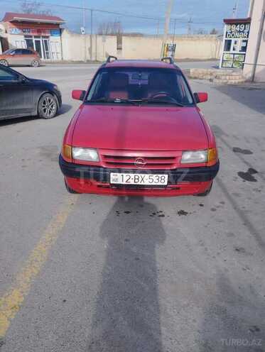 Opel Astra 1993, 350,000 km - 1.6 л - Bakı