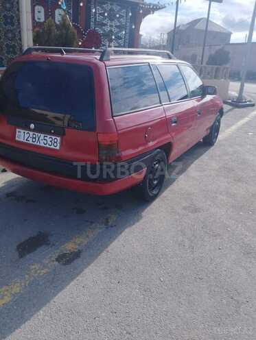 Opel Astra 1993, 350,000 km - 1.6 л - Bakı