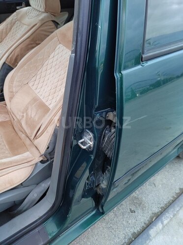 Volkswagen Golf 1998, 400,000 km - 1.6 l - Bakı
