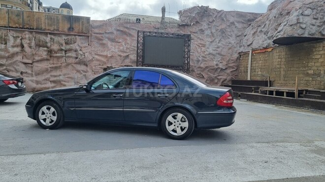 Mercedes E 240 2004, 397,000 km - 2.4 l - Bakı