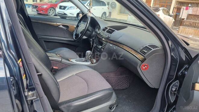 Mercedes E 240 2004, 397,000 km - 2.4 l - Bakı