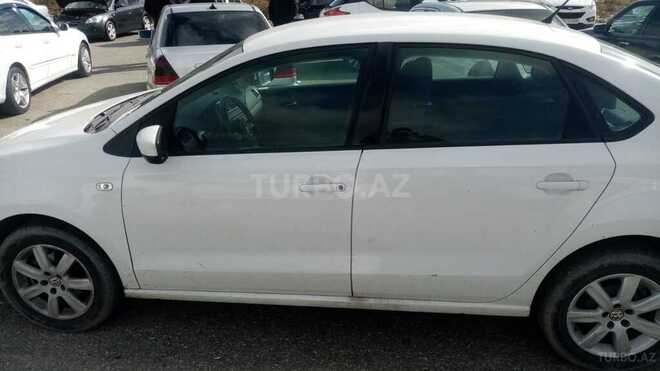 Volkswagen Polo 2013, 127,000 km - 1.6 l - Bakı