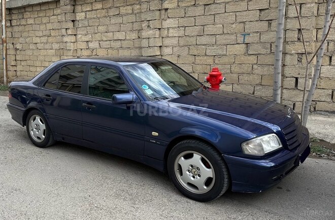Mercedes C 200 2000, 275,007 km - 2.0 l - Bakı