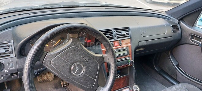 Mercedes C 200 1998, 273,508 km - 2.0 л - Xırdalan