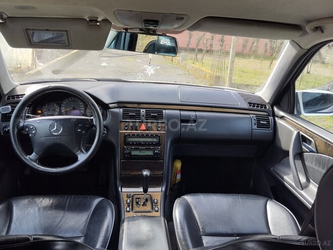 Mercedes E 240 1999, 404,003 km - 2.4 l - Lənkəran