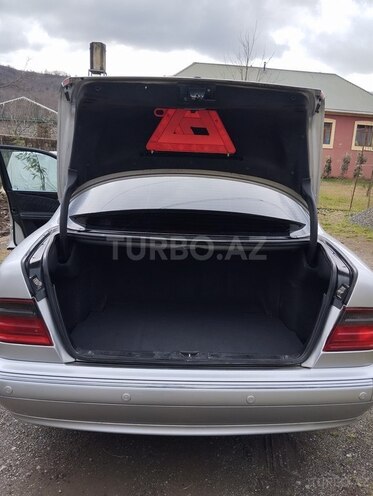Mercedes E 240 1999, 404,003 km - 2.4 l - Lənkəran
