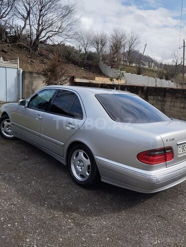 Mercedes E 240 1999, 404,003 km - 2.4 l - Lənkəran