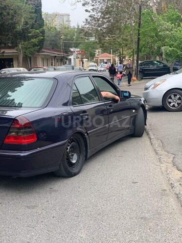 Mercedes C 240 2000, 350,000 km - 2.4 l - Bakı