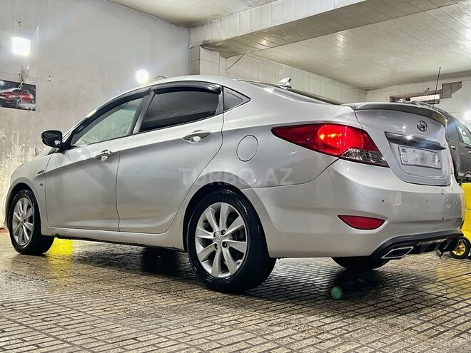 Hyundai Accent 2012, 208,000 km - 1.6 л - Bakı