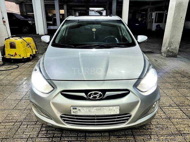Hyundai Accent 2012, 208,000 km - 1.6 л - Bakı
