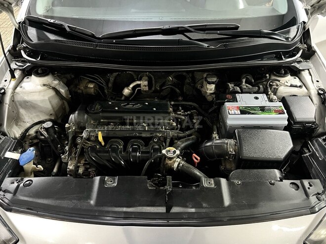 Hyundai Accent 2012, 208,000 km - 1.6 л - Bakı