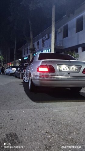 Mercedes E 230 1995, 453,000 km - 2.3 l - Quba