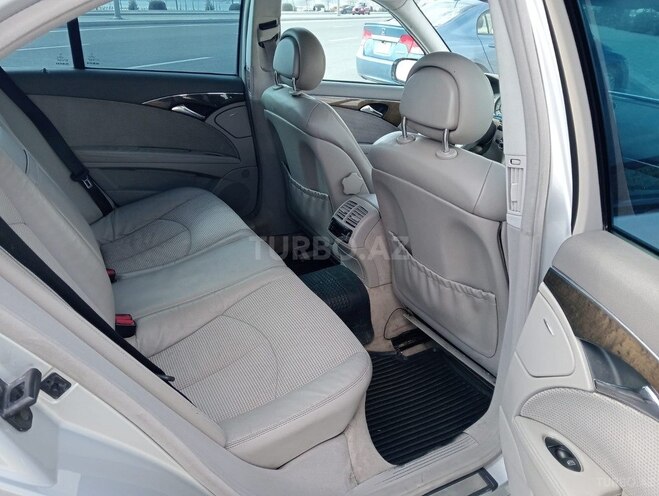 Mercedes E 320 2002, 299,000 km - 3.2 л - Bakı