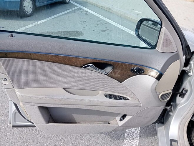 Mercedes E 320 2002, 299,000 km - 3.2 л - Bakı