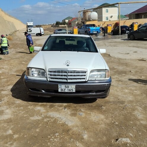 Mercedes C 200 1995, 240,000 km - 2.0 л - Bakı