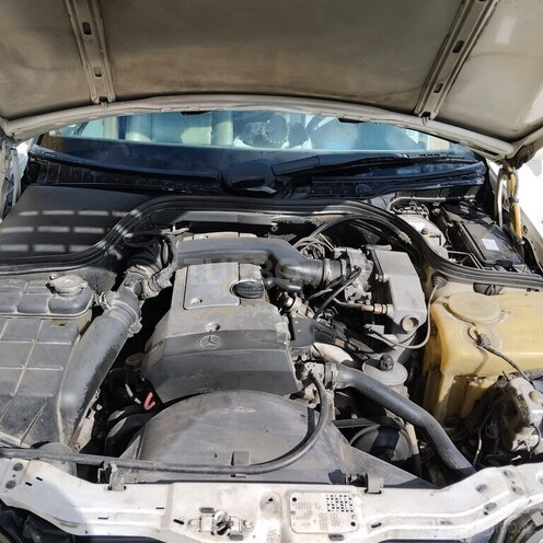 Mercedes C 200 1995, 240,000 km - 2.0 л - Bakı