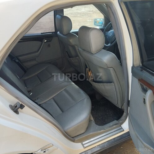 Mercedes C 200 1995, 240,000 km - 2.0 л - Bakı