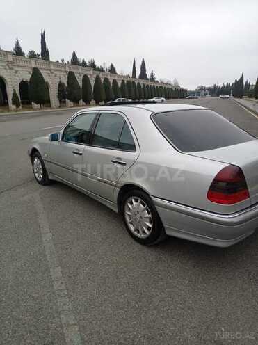 Mercedes C 240 1999, 245,000 km - 2.4 l - Gəncə