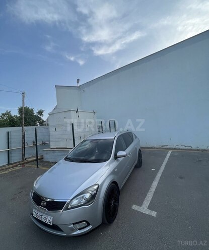 Kia Ceed 2010, 272,000 km - 1.6 л - Bakı