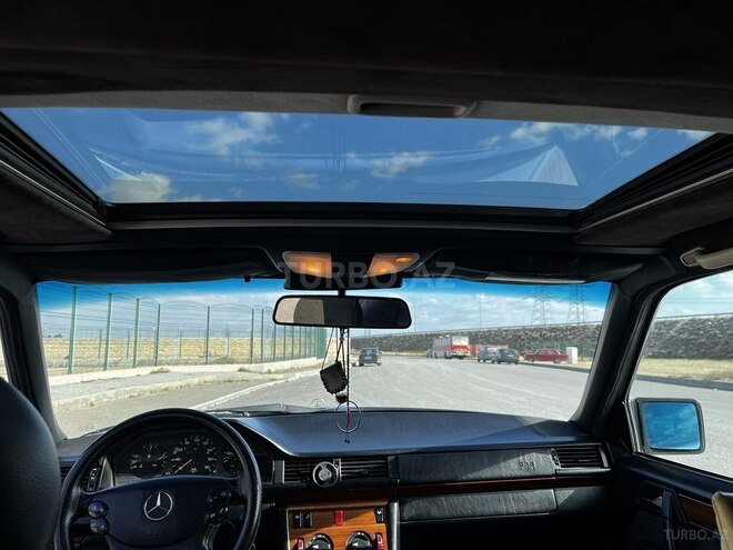Mercedes E 200 1995, 199,000 km - 2.0 l - Bakı