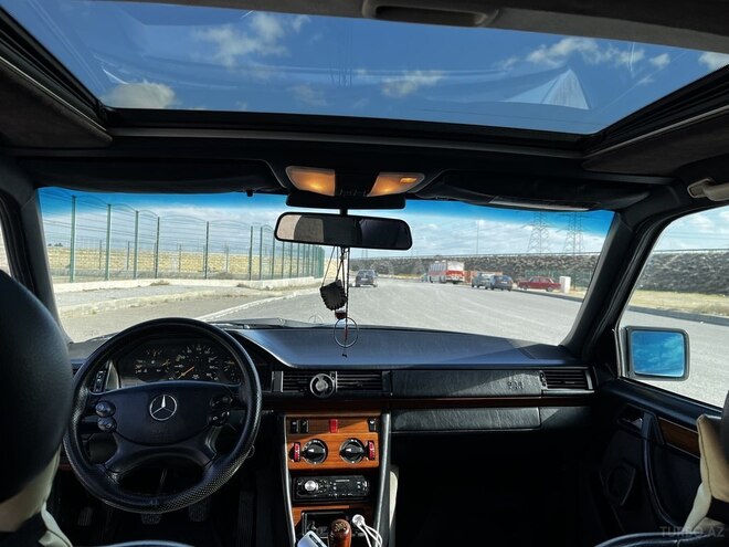 Mercedes E 200 1995, 199,000 km - 2.0 l - Bakı