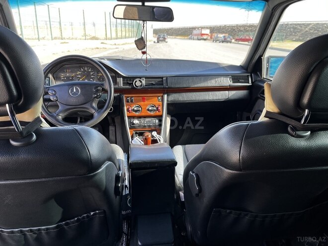 Mercedes E 200 1995, 199,000 km - 2.0 l - Bakı